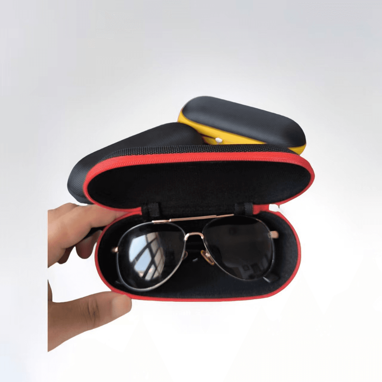 กล่องซิปกันแดด ใส่แว่นสายตาขนาดใหญ่ได้ - ภาพที่ 3