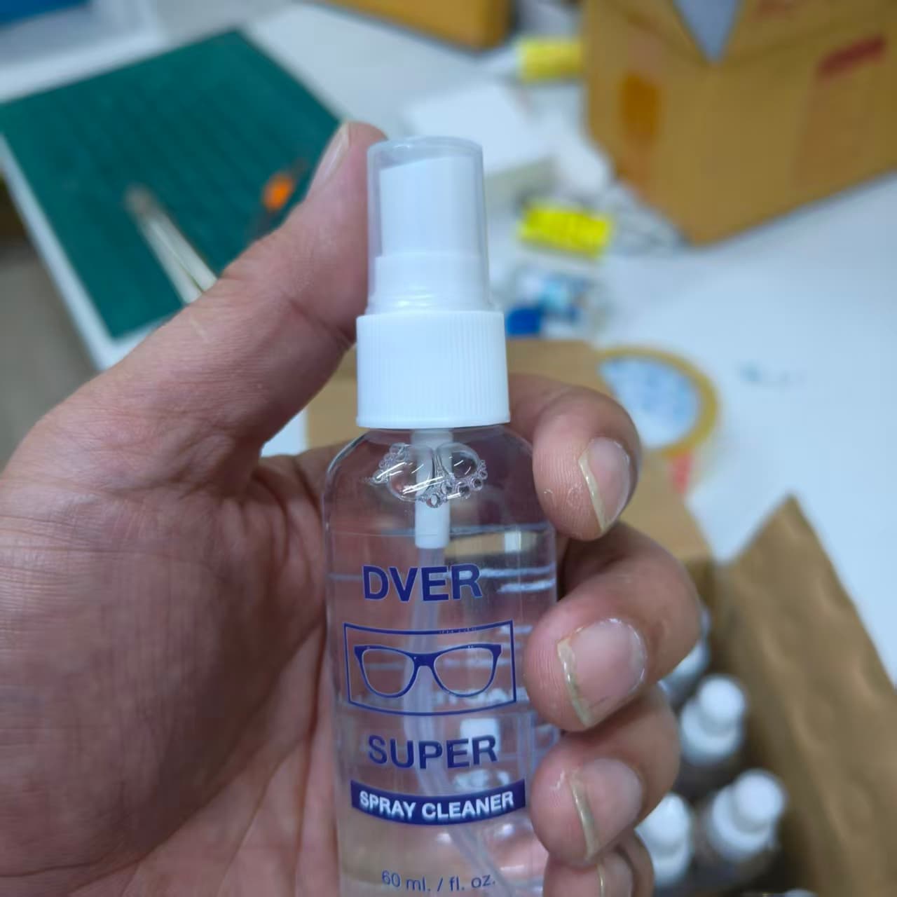 น้ำยาเช็ดแว่นตา สูตร มาตรฐาน (ขายเป็นขวด)