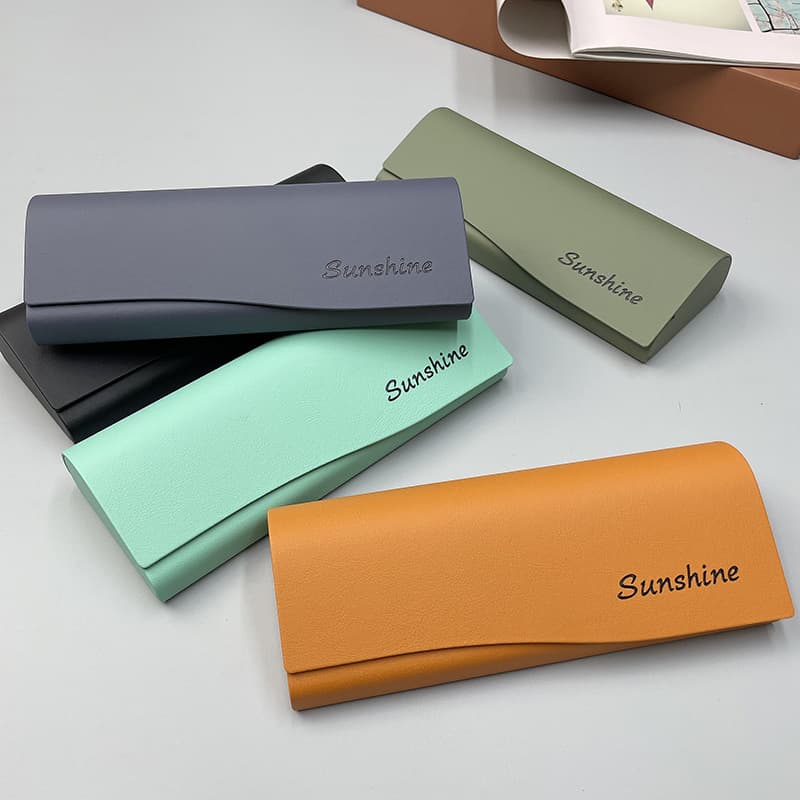 **มีสต๊อกพร้อมส่ง **คละสี ขายแพ็คละ 10 กล่อง กล่องใส่แว่นตา กล่องใส่แว่นสายตา ดีไซน์ทันสมัย ​​ทนทานต่อแรงกด พกพาสะดวก - ภาพที่ 4